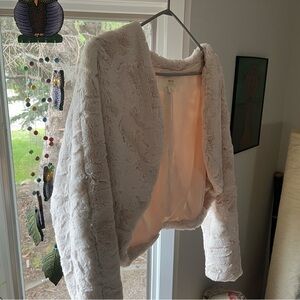 Maeve by Anthropologie Cream Faux Fur Bolero Jacket - Size MP/LP